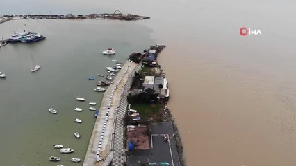 Boğluca Deresi Marmara Denizi'ni Kahverengiye Boyamaya Devam Ediyor