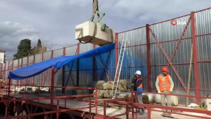 Restorasyonu başlayan tarihi Şehzade Korkut Camii'ne ilk taşı Vali Karaloğlu koydu