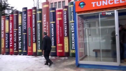 Tunceli'de Kitap Dekorları ile Klimalı Duraklar Yapıldı