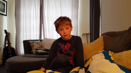 Ce gamin à une voix hyper grave d'un coup !