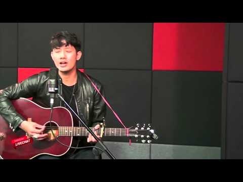 Sanook live chat คิดถึง - เป้ อารักษ์ (ร้องสด)