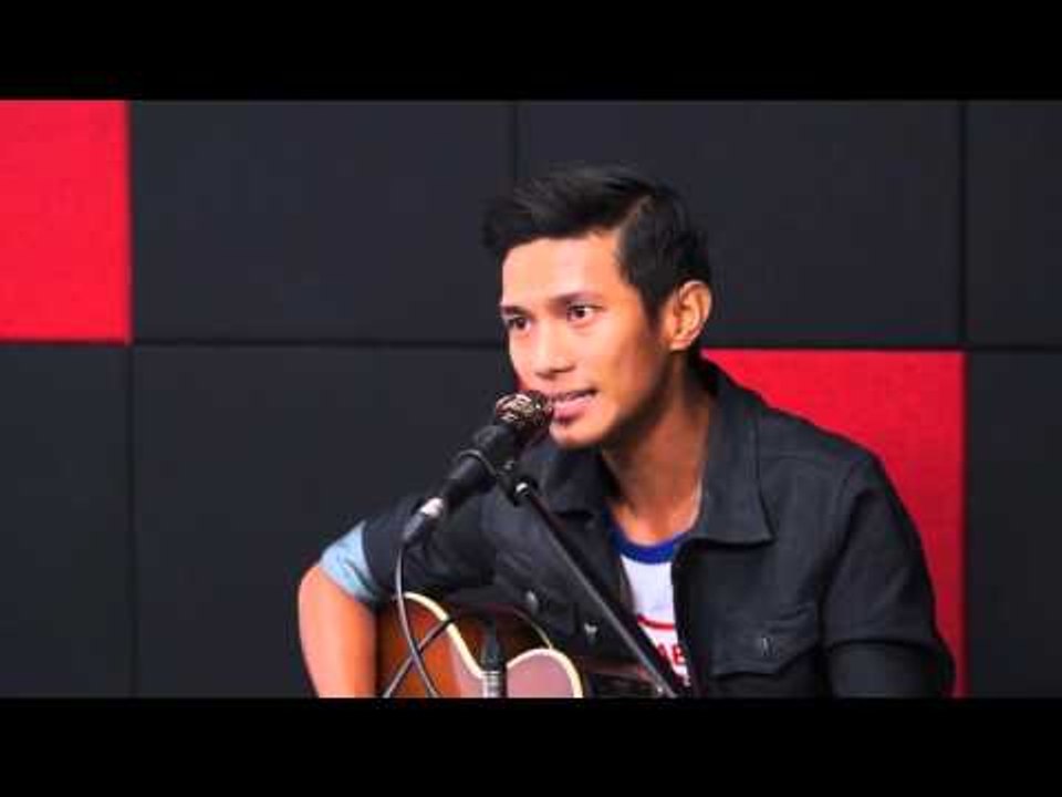 Sanook live chat ยังรออยู่ - บิว จรูญวิทย์ (ร้องสด)