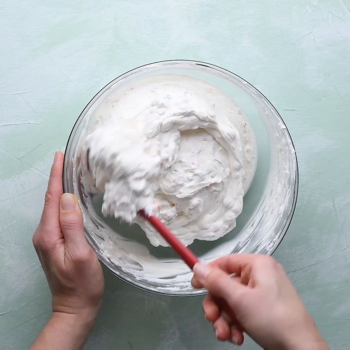 Candy Cane Cheesecake | So Yummy
