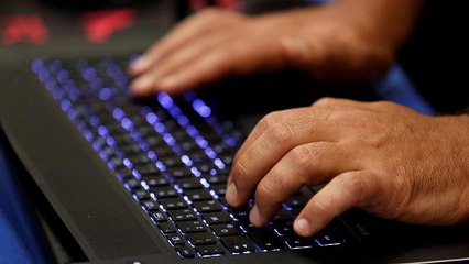 Утечка личных данных коснулась сотен VIP-персон
