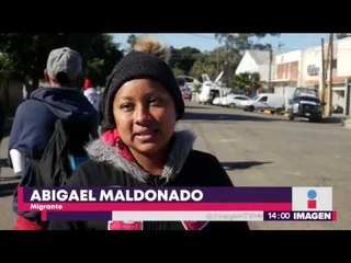 Repelen a migrantes en la frontera con gas lacrimógeno | Noticias con Yuriria Sierra