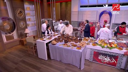 عمرو أديب يغني في الاستوديو بسبب ورقة اللحمة والعكاوي