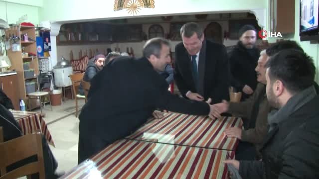 AK Parti'nin Zeytinburnu Adayı Arısoy, Kentsel Dönüşüm Konusunda Vatandaşı Dinledi