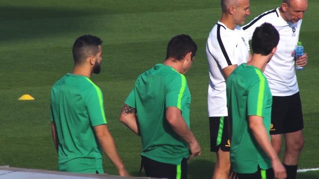 خلف الكواليس: المنتخب الأسترالي يستعدّ لمواجهة نظيره الأردني