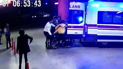 Acil servis görevlisi koparılan saçlarını 'delil' olarak saklıyor - İZMİR