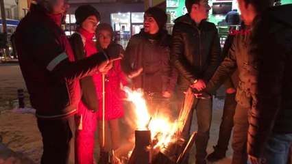 Kars 10 Bin Kişi, Sarıkamış Şehiteri İçin Meşalelerle Yürüdü