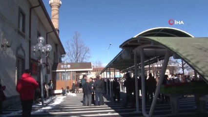 Köpek Saldırısında Hayatını Kaybeden Öğrencinin Cenaze Namazında Gerginlik