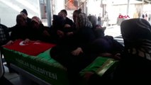 Kayseri'de Sokak Köpeklerinin Saldırısı Sonucu Ölen Mehmet Özer Son Yolculuğuna Uğurlanıyor-1