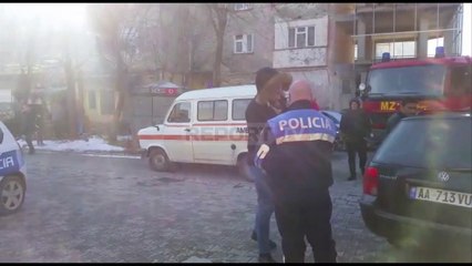 Kukës, banesa 5 katëshe përfshihet nga flakët, nuk ka të lënduar