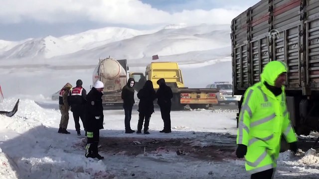 Erzurum'da trafik kazaları: 1 ölü, 4 yaralı