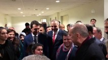 Erdoğan'dan sevgisini dile getiren genç kızla sıcak sohbet - İZMİR