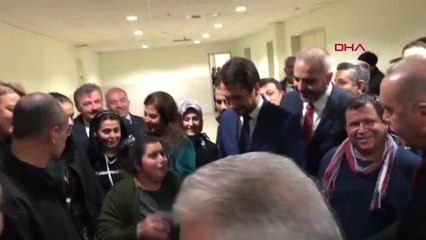 İzmir Erdoğan, İzmir'de AK Parti'nin İlçe Belediye Başkan Adaylarını Açıkladı