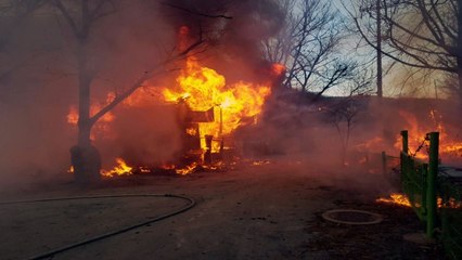가평 펜션 불..."쓰레기 태우다 실화 추정" / YTN
