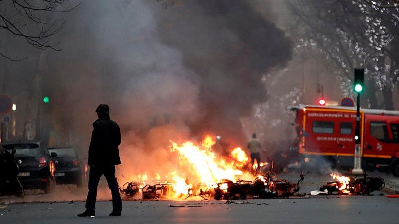 Frankreich: Erneut gewalttätige Zusammenstöße bei Protesten der Gelbwesten