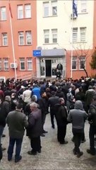 Altı aylık iş için günlerdir kuyrukta bekliyorlar