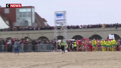 Belgique : un bain traditionnel pour accueillir la nouvelle année