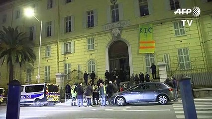 À Nice, des "gilets jaunes" investissent un hôpital désaffecté