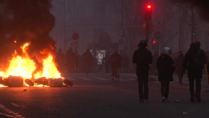佛 '노란 조끼' 8차 집회 5만 명 참가...곳곳 충돌 / YTN