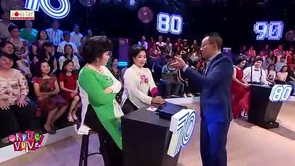 Hồng Vân ngẩn ngơ khi bị cản trở chuyện tán tỉnh Lý Đức