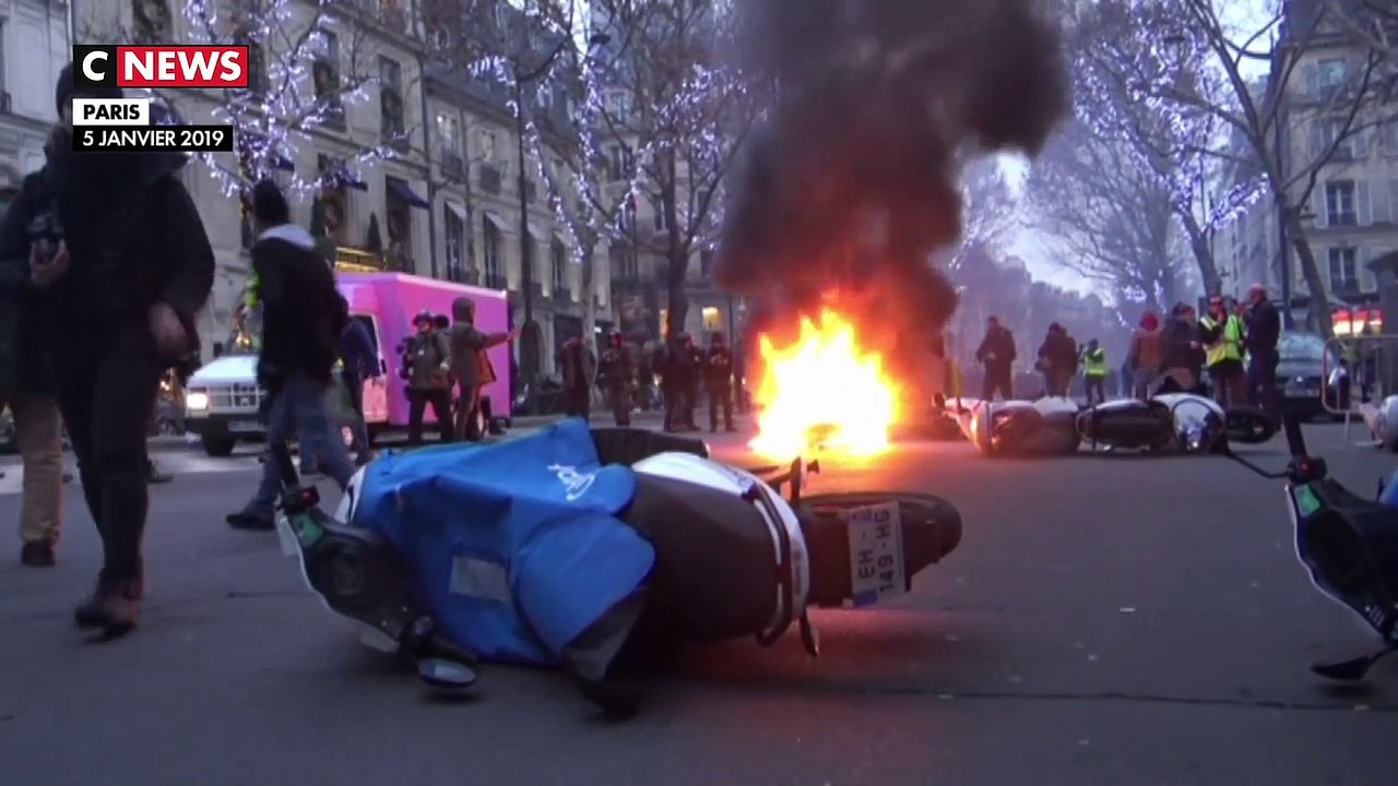 Manifestations : faut-il ficher les casseurs ?