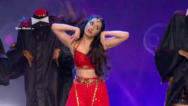 Aao Kabhi Haveli Pe Shraddha Kapoor Performance At Star Screen Awards 2019 - Star Music HD