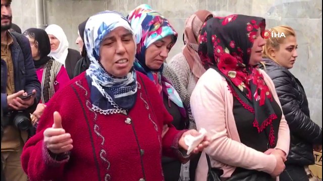 Annenin gözyaşları yürekleri dağladı... Babasının döverek öldürdüğü Mertcan son yolculuğuna uğurlandı