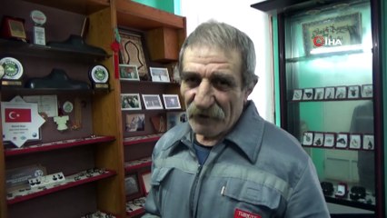 Devlet sanatçısının 'boynuzdan' yaptığı takılar göz kamaştırıyor
