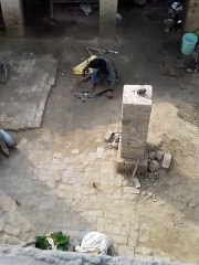 Boys everyday working in India