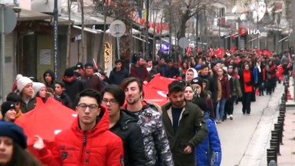 104. yıla 104 metrelik bayraklı anma