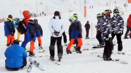 - Palandöken’de fırtına altında kayak keyfi