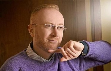 الفنان مصطفى الخاني يوجه رسالة للمنتخب السوري قبل كأس آسيا.. ويُعلن عن هدية