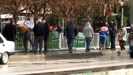 - Ceyhan Nehri taştı, vatandaş görmeye koştu