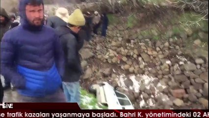 Buzlanma sonrası peş peşe kaza meydana geldi