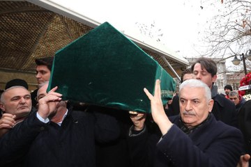 Tabuta Binali Yıldırım da Omuz Verdi