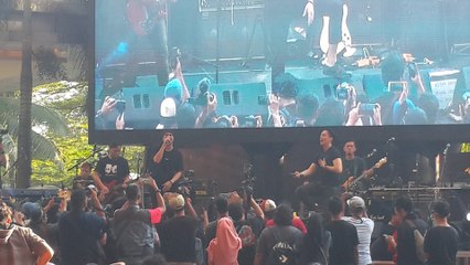 Konser Galang Dana, Anji Reunian Dengan Band Drive