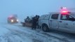 Kar ve Tipide Mahsur Kalan 75 Kişi Ekipler Tarafından Kurtarıldı