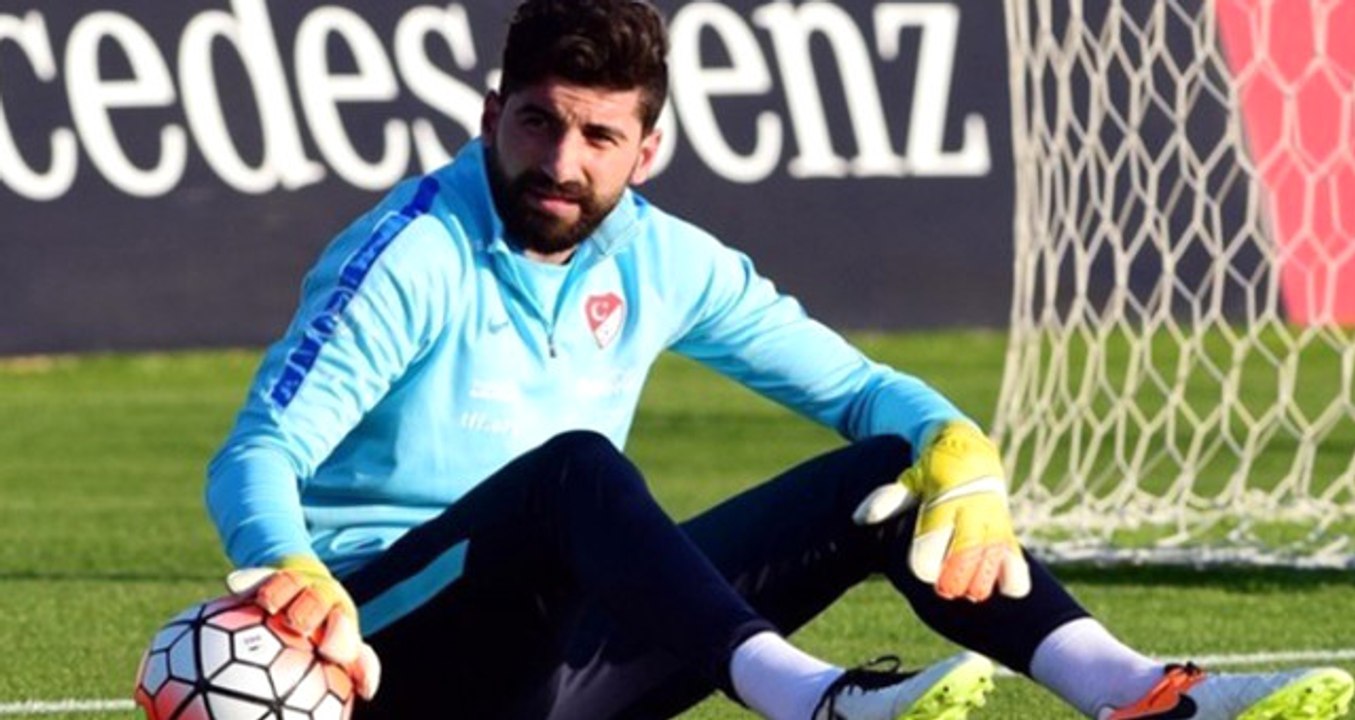 Hazırlık Maçında Dili Boğazına Kaçan Muammer Yıldırım, Sarı-Kırmızılı Taraftarları Korkuttu