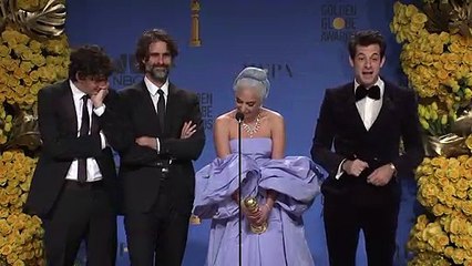 إطلالة مميزة.. ليدي غاغا وفستان لا يصدق