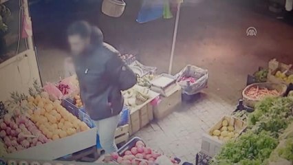 Manavdan Hırsızlık Anı Güvenlik Kamerasında