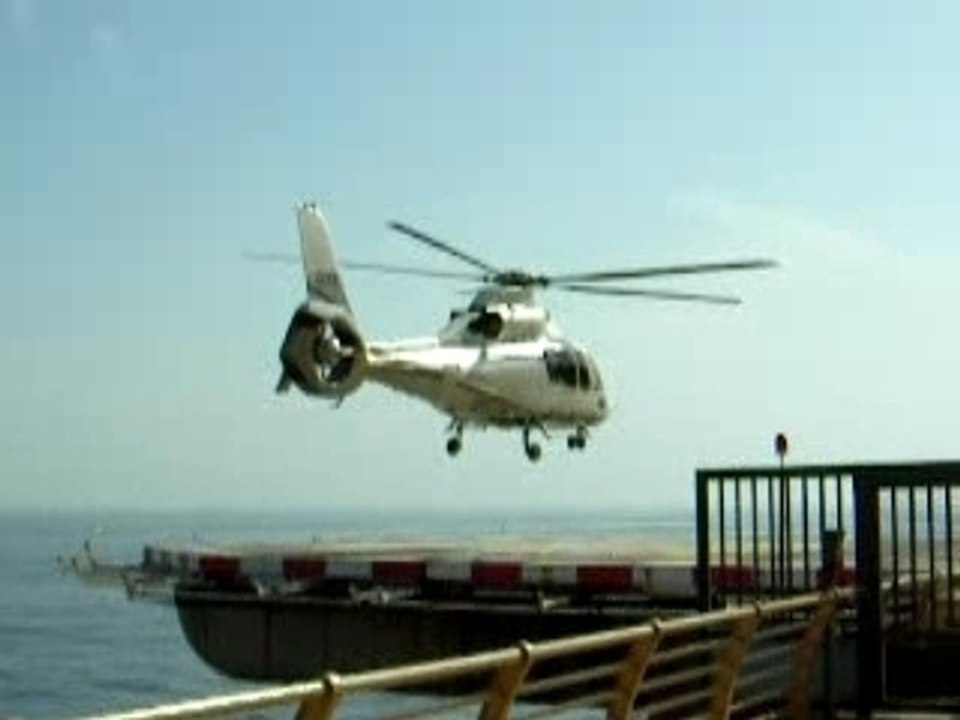 décollage d'hélico à MONACO