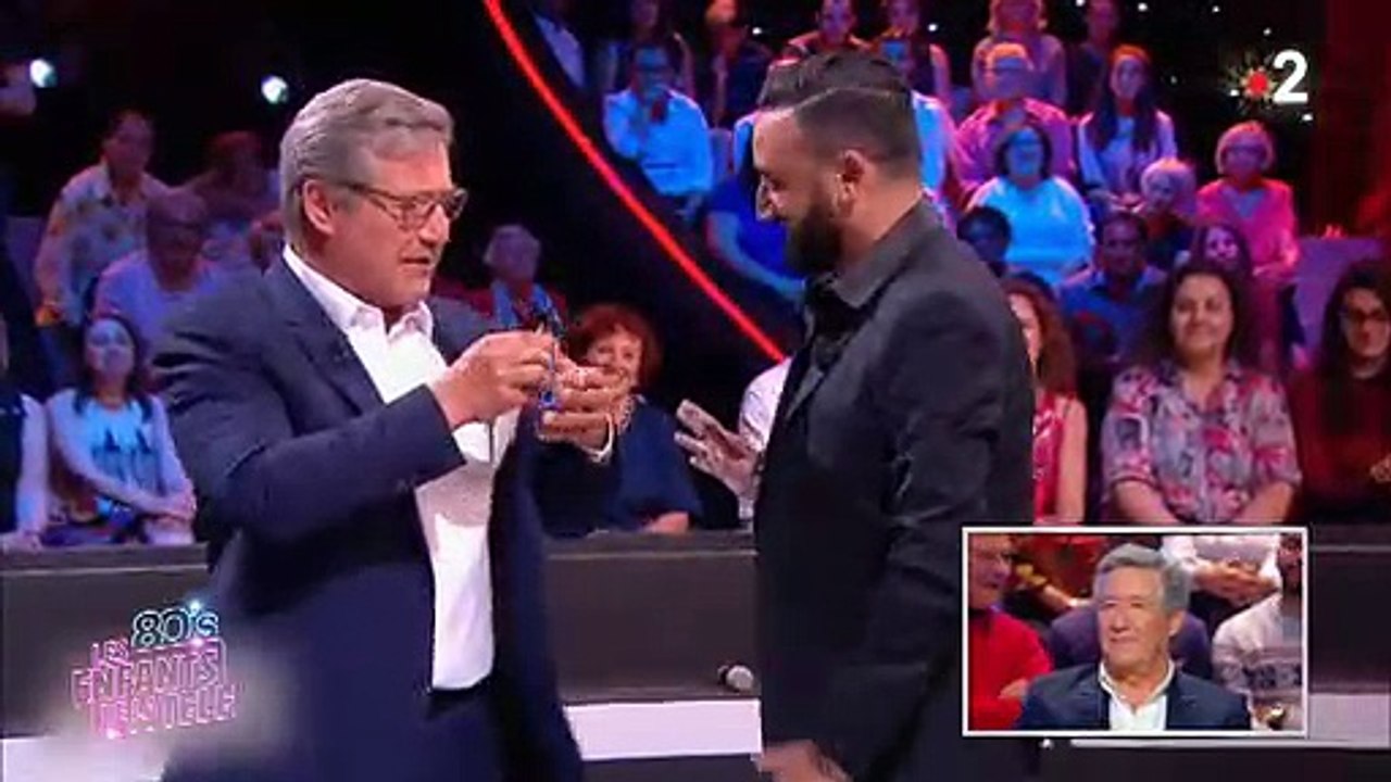 Patrick Sabatier révèle les premières images de sa nouvelle émission où Cyril Hanouna apparait très ému - Regardez