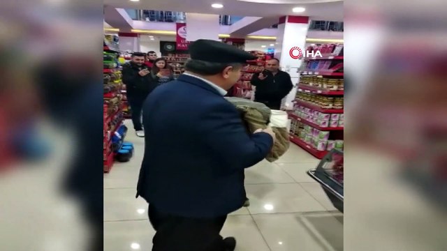 Markete Eşekle Geldi, Poşet Yerine Heybesini Kullandı