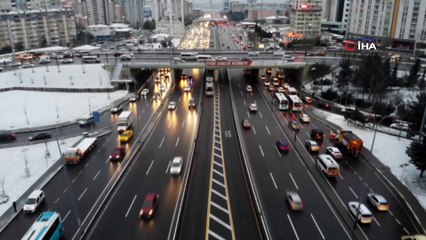Beylikdüzü’nde beyaz örtü havadan görüntülendi