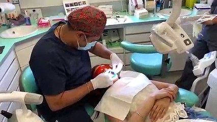 Zoom Teeth Whitening Treatment at Healthy Smiles Dental Group