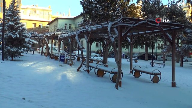 Nevşehir’in 4 ilçesinde kar yağışından dolayı okullar tatil edildi