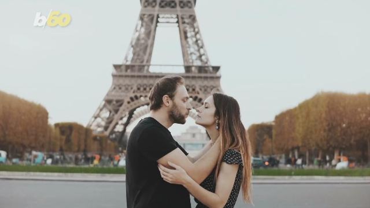 These Valentine's Day Gifts Will Spark Wanderlu...